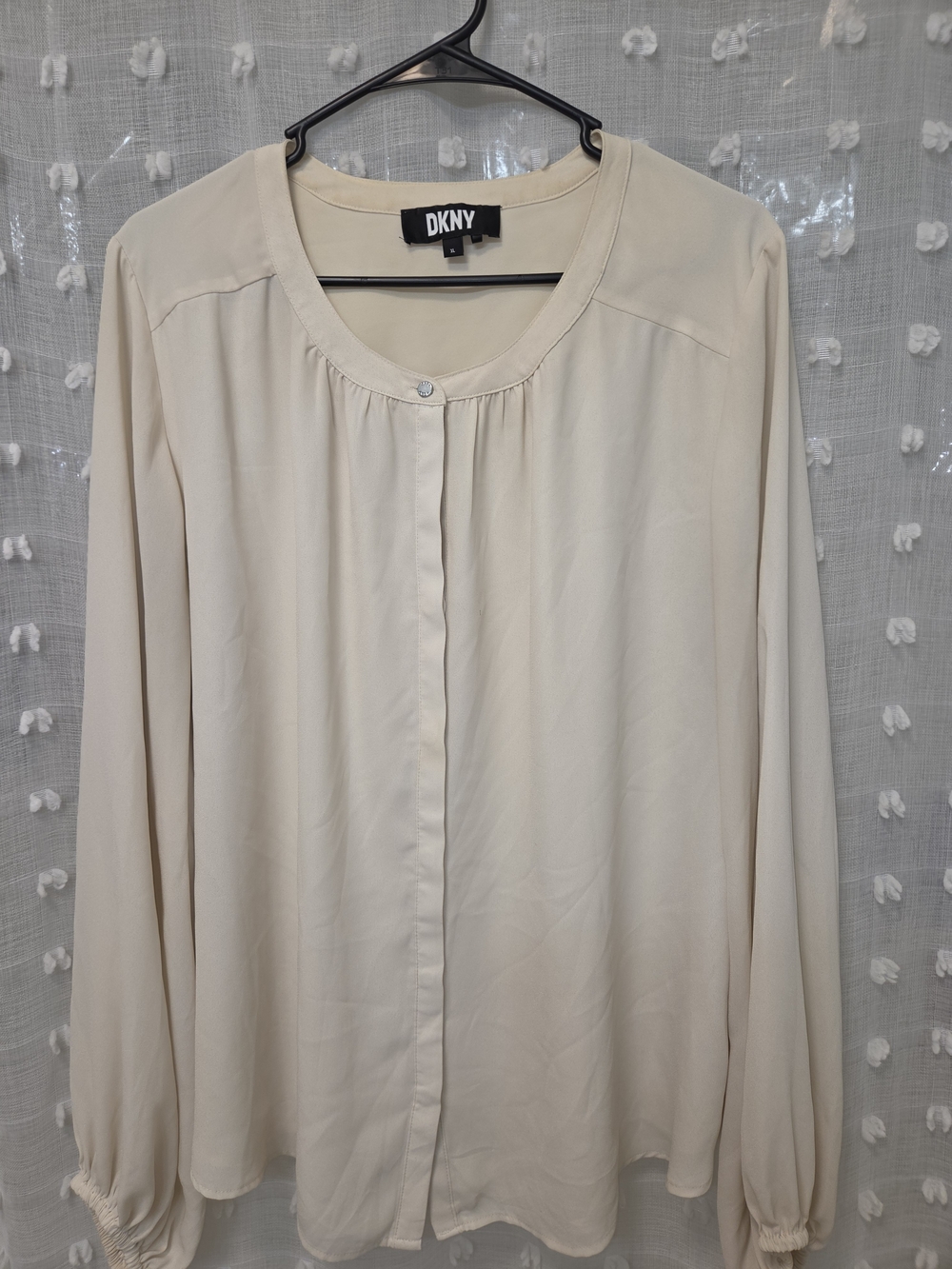 DKNY Cream Long-Sleeve Button-Front Blouse